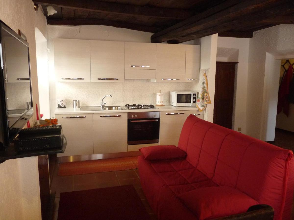 Apartments Cusius And Horta أورتا سان جوليو الغرفة الصورة